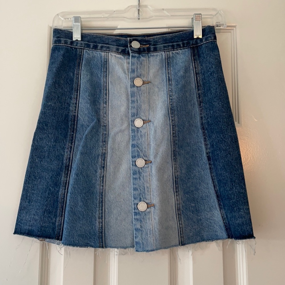 Blank NYC multi-colored jean skirt. Size 24.